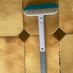 Ontvangen hondenhaarverwijderaar voor meubels van klant W****n