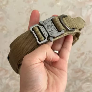 Ontvangen Tactical Training hondenhalsband met metalen gesp van klant J***e.