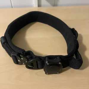 Ontvangen Tactical AirTag Houder Hondenhalsband met Handvat van klant G******i.