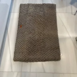 Ontvangen Kort Pluche Hondenbed met Afneembare Hoes van klant X****x.